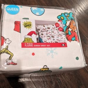 NWT NIB Dr. Seuss Grinch Flannel Sheet set Queen